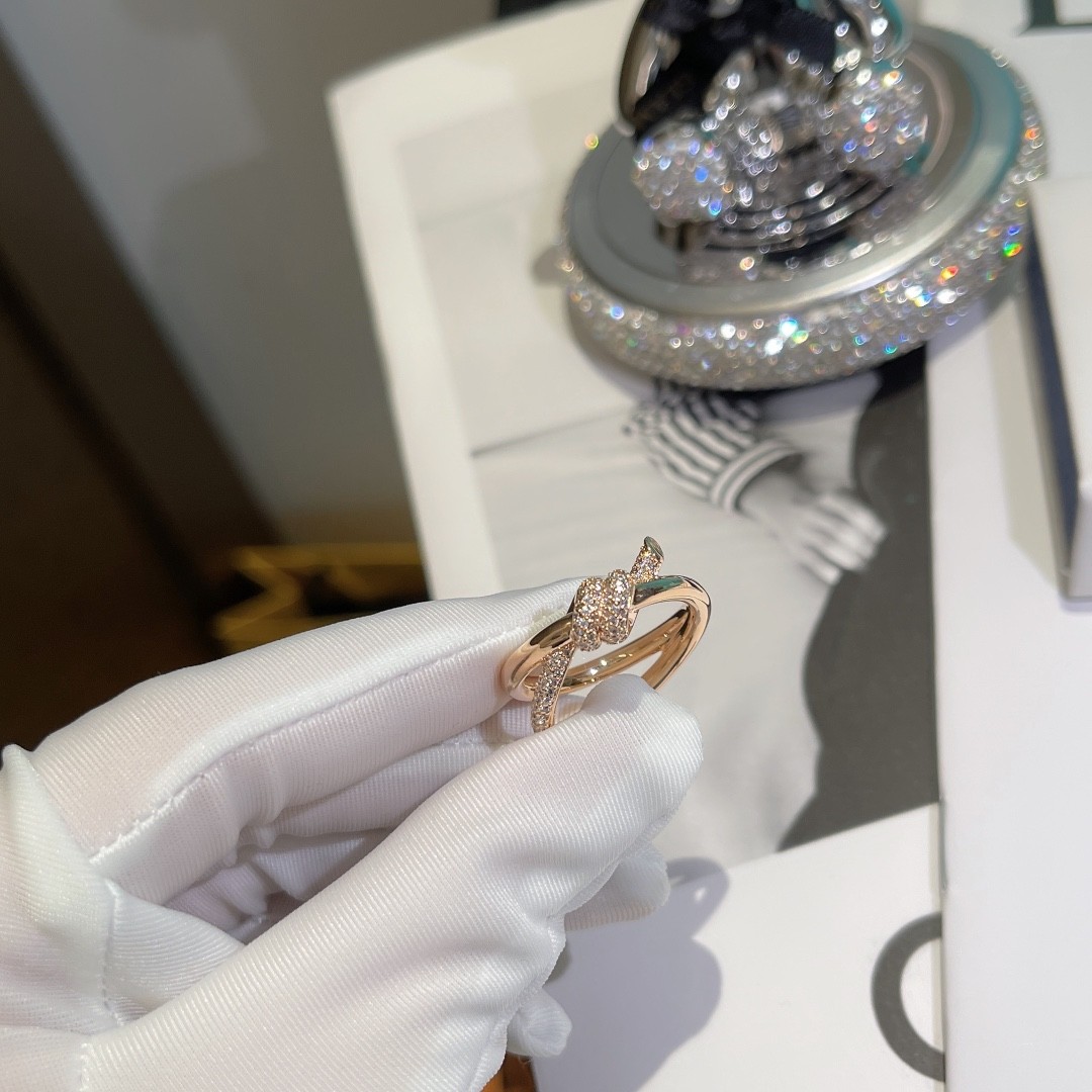 Tiffany Knot Double Row Ring in 18k Gold with Diamonds